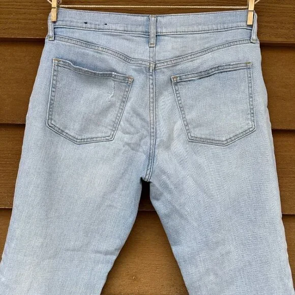 Gap Girlfriend High Rise Light Blue Denim Ankle Crop Jeans Sz 8 - Picture 8 of 13